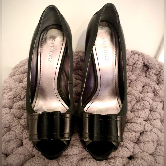 Black Peep Toe Pumps - Picture 2 of 8